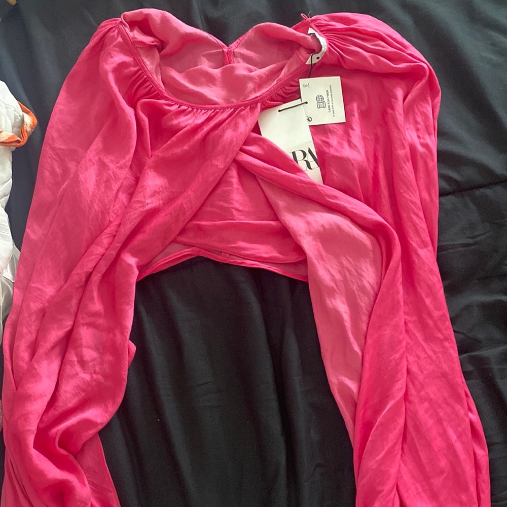 Brand new zara crop top.